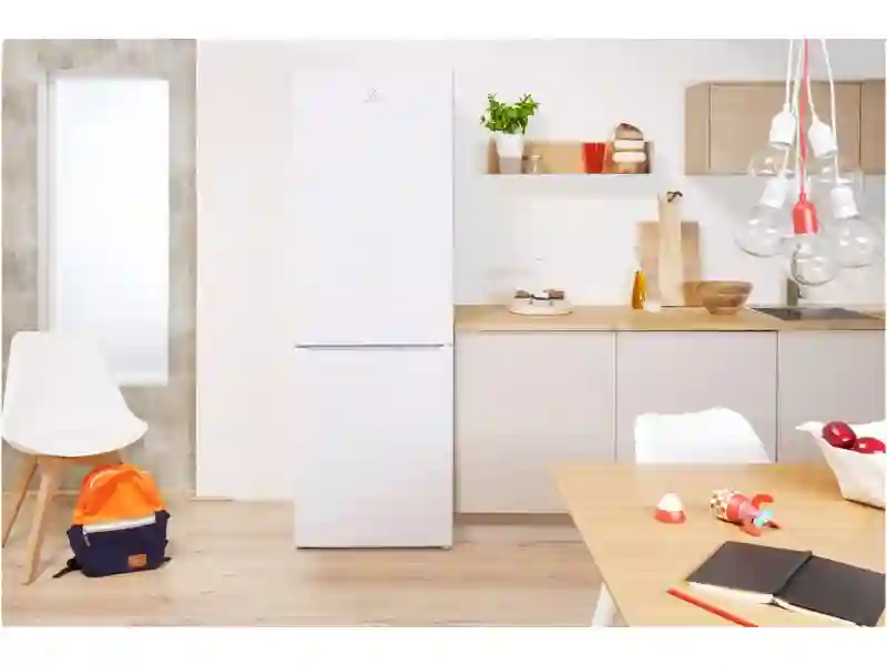 Réfrigérateur INDESIT - 339 L Blanc