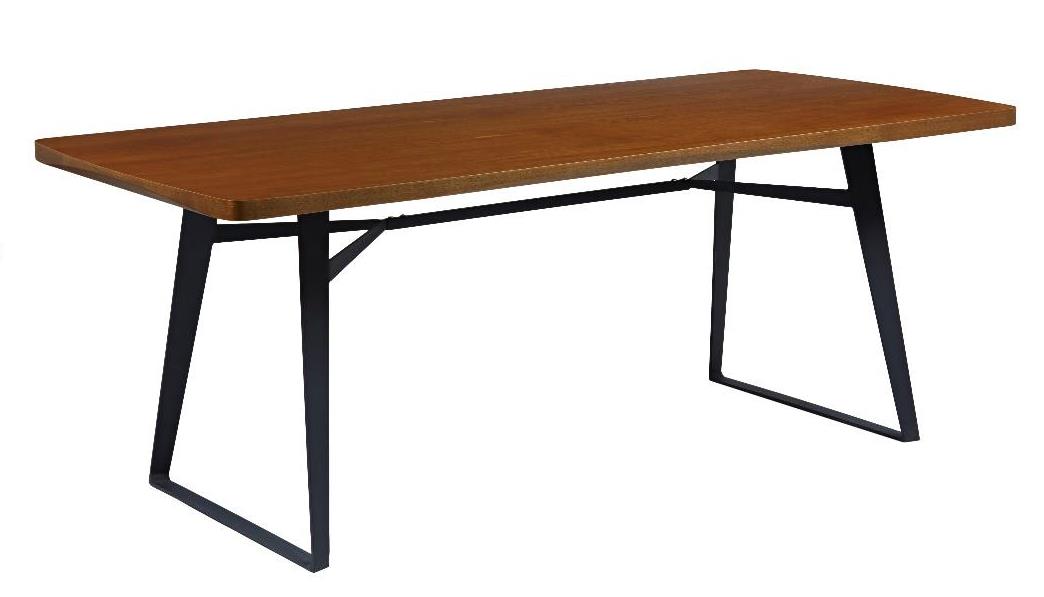 Dining table INDUSA